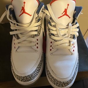 Air Jordan retro 4 (True blue’s)